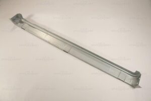 Türboden rechts - hochgezogen mit Abkantung