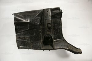 Radhaus rechts mit Stoßdämpferdom / Längsträger