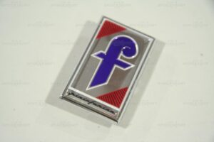 Emblem: Pininfarina - eckig für Motorhaube