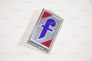 Emblem: Pininfarina - eckig für Motorhaube